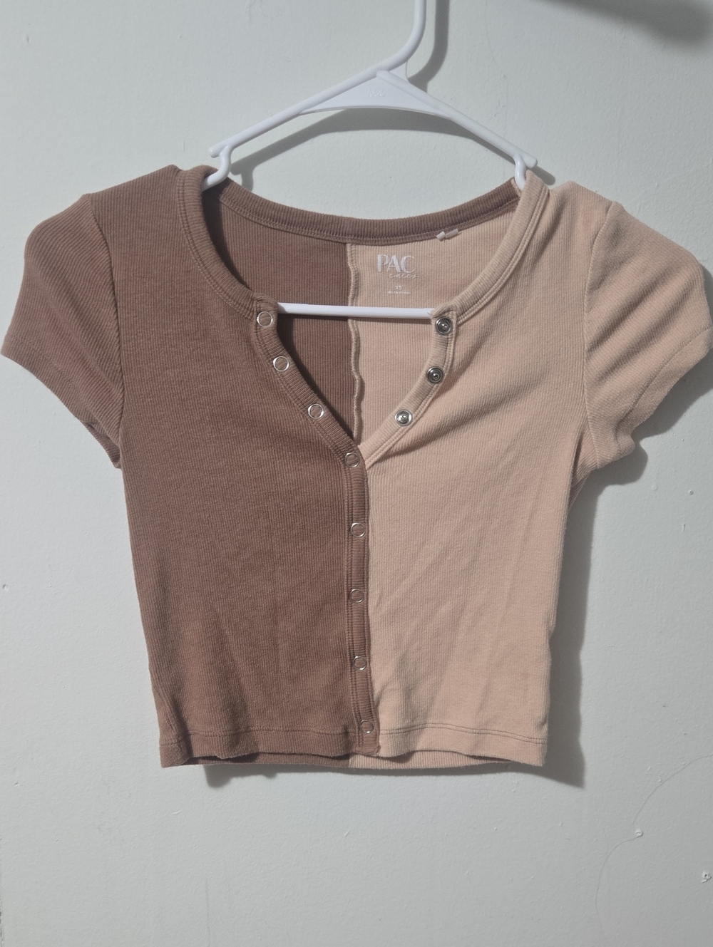 PacSun Two-Tone Snap Front Crop Top - Brown & Cream